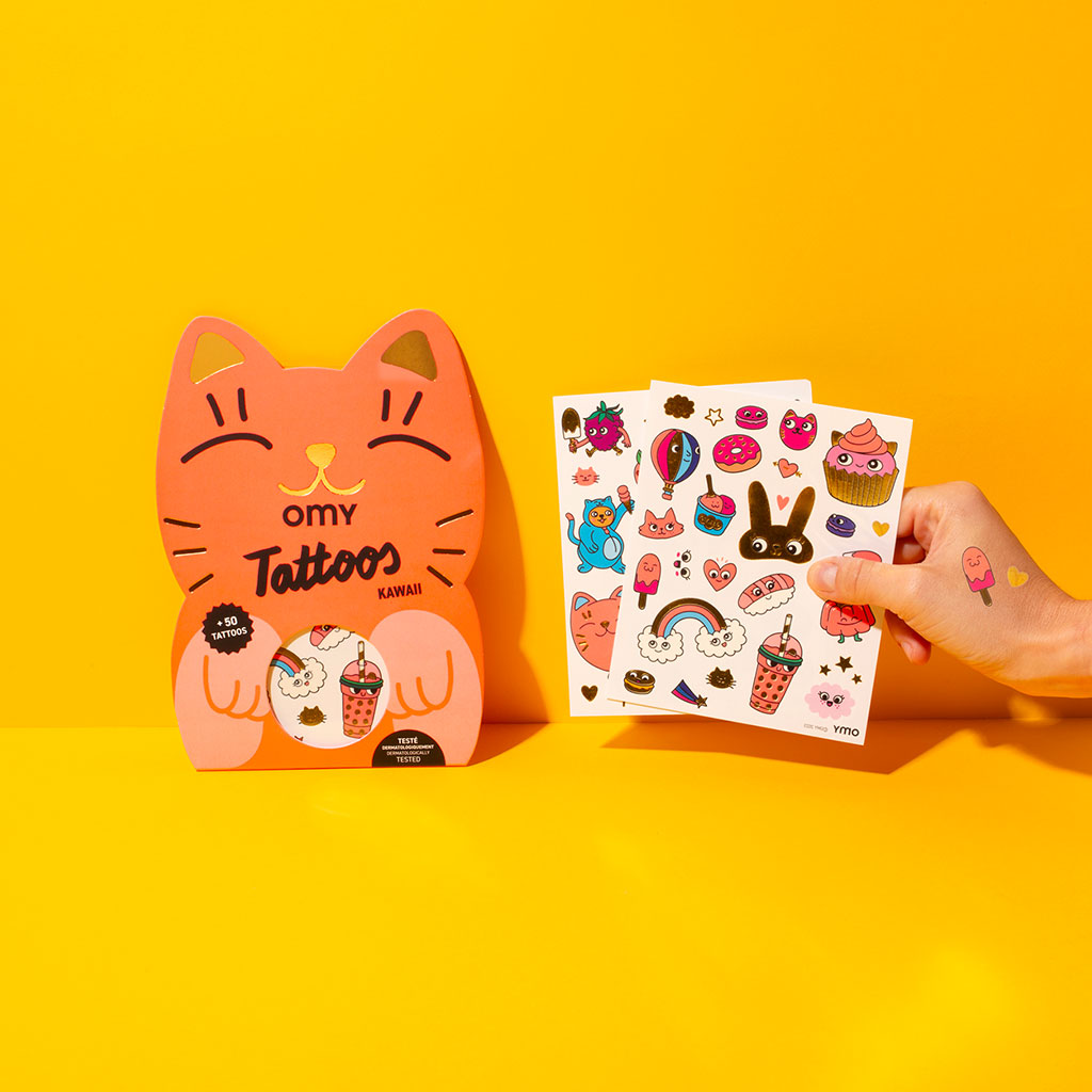 Planche de 50 tatouages temporaires kawaii